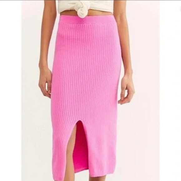 Free People Dresses & Skirts - Free People Midi Pink Ribbed Skirt